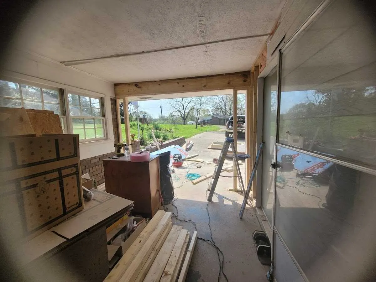 Air movers and dehumidifier for Drying & Dehumidification in Little Chute